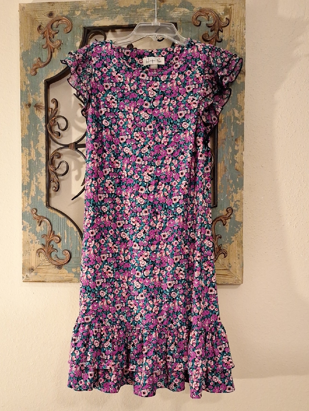 🔥🔥CLEARANCE Flutter-Sleeve Floral Casual Dress in Purple & Pink. NWOT Size 4